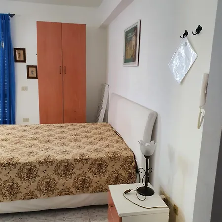 Nyaraló Armando